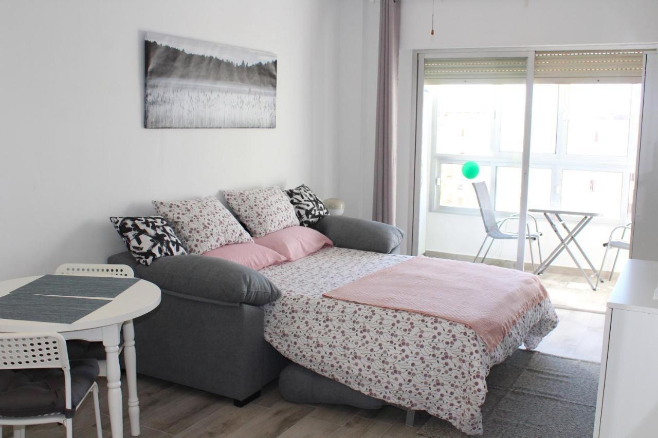 Charming Studio Nerja With Pool ภายนอก รูปภาพ